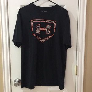 Under Armour Black tshirt